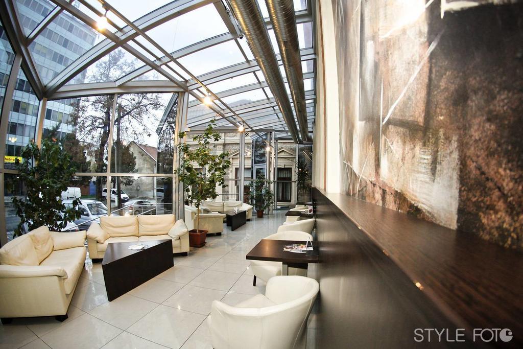 Hotel Slovan Lučenec Zimmer foto